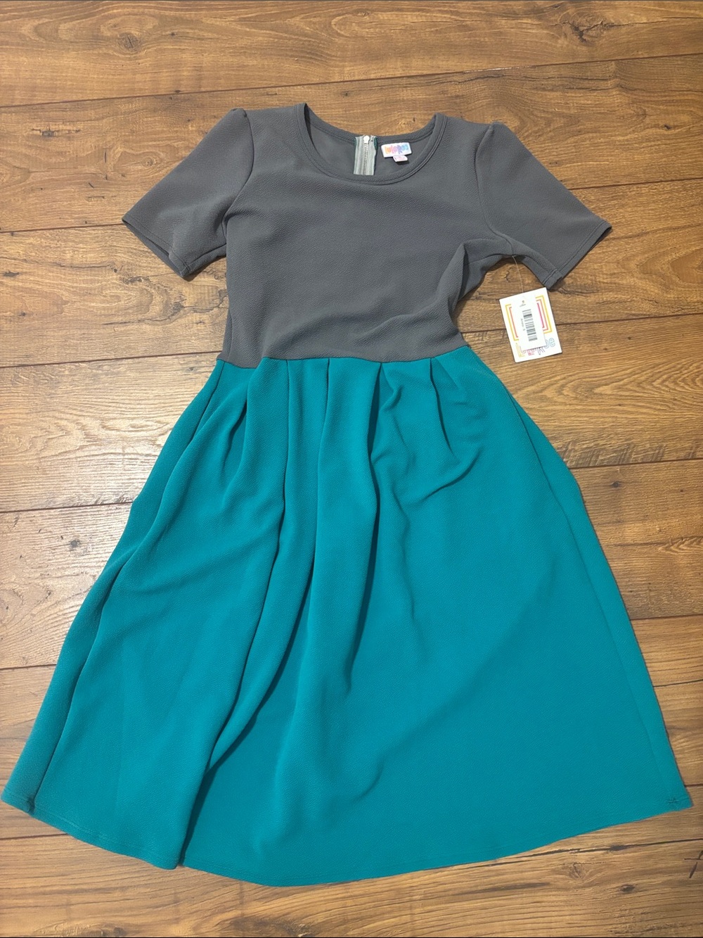 LuLaRoe Amelia
